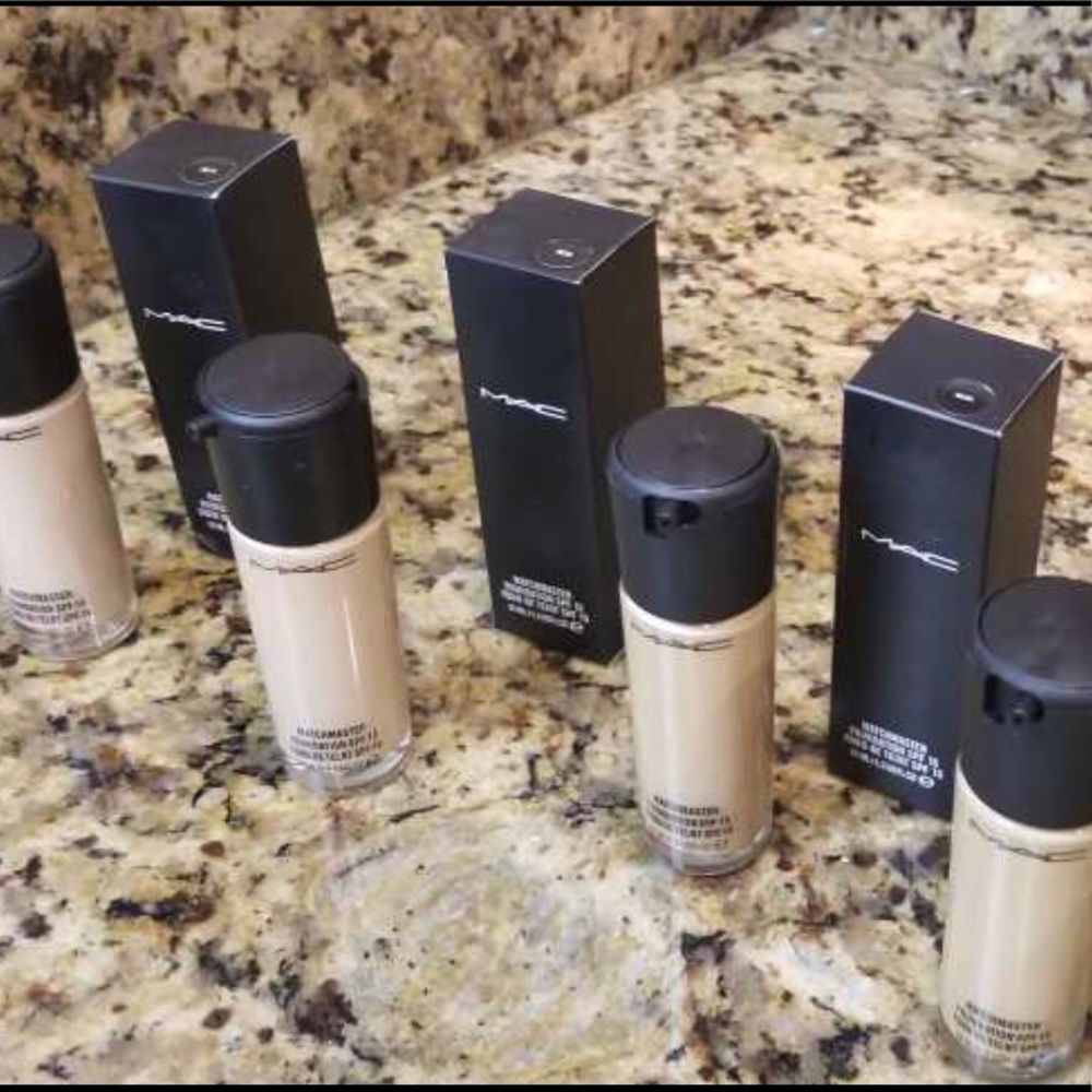 MAC MATCHMASTER FOUNDATION - Picture 3 of 6